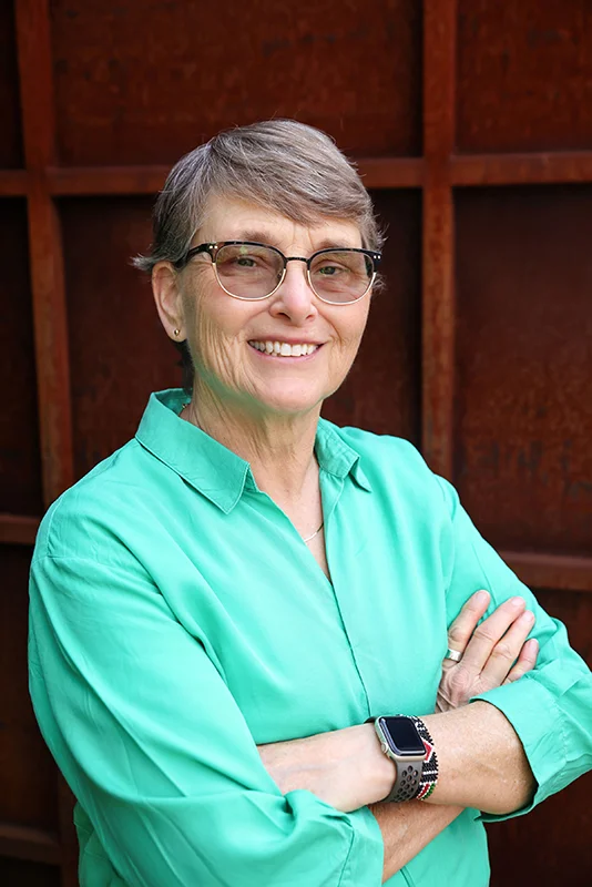 About Ellen Cathers